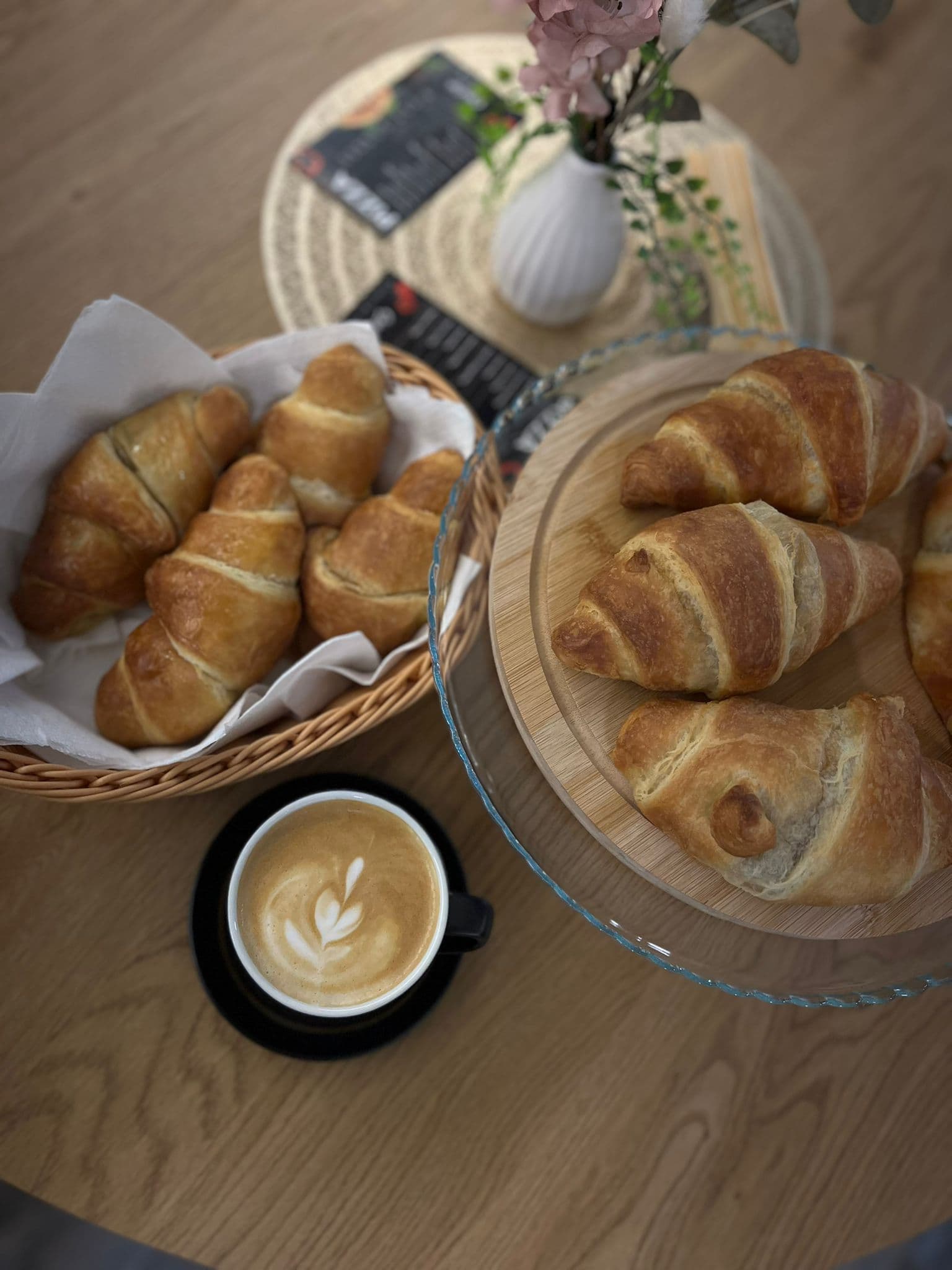 Preparate și băuturi servite la Criss Cafe, Târgu Mureș